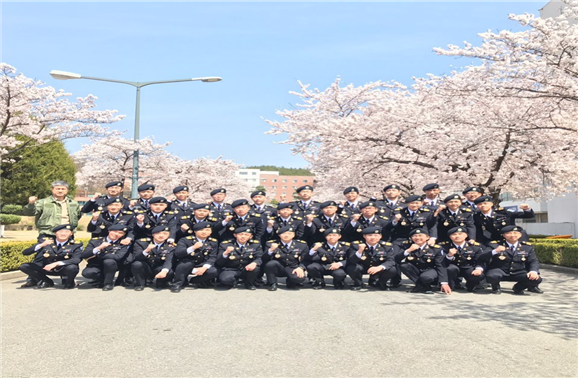 2학년 벚꽃놀이.bmp